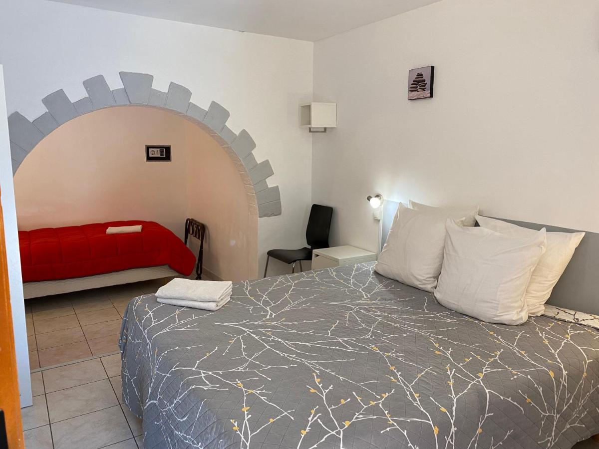 Logis Hotel La Chaumiere Marseillan  Exteriör bild