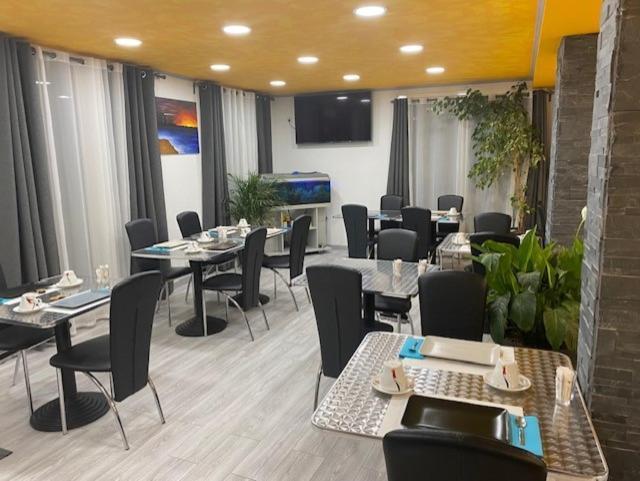 Logis Hotel La Chaumiere Marseillan  Exteriör bild